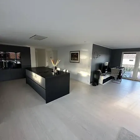 Sentral Og Moderne Trondheim