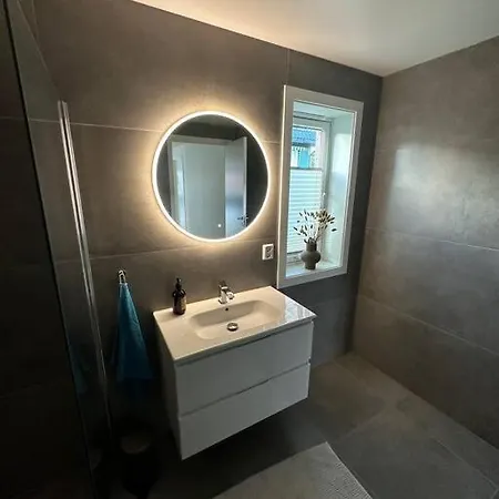 Sentral Og Moderne Lejlighed Trondheim
